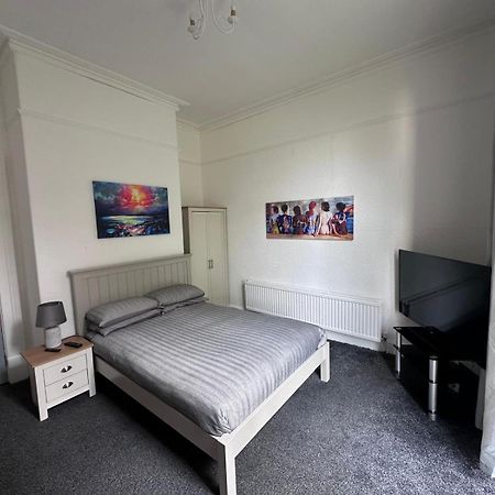 @22 Birkenhead Exterior foto